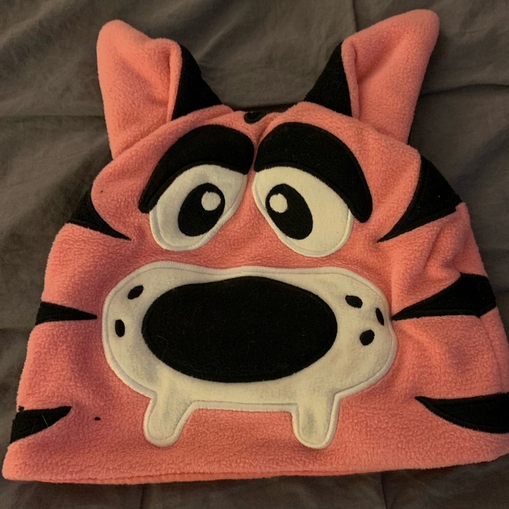 Buffalo Sabres sabertooth hat